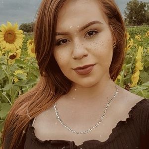 Meet your Posher, Dania